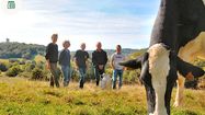 AUTOUR DU LAIT - Cinq producteurs du Vic-Bilh dans une même aventure